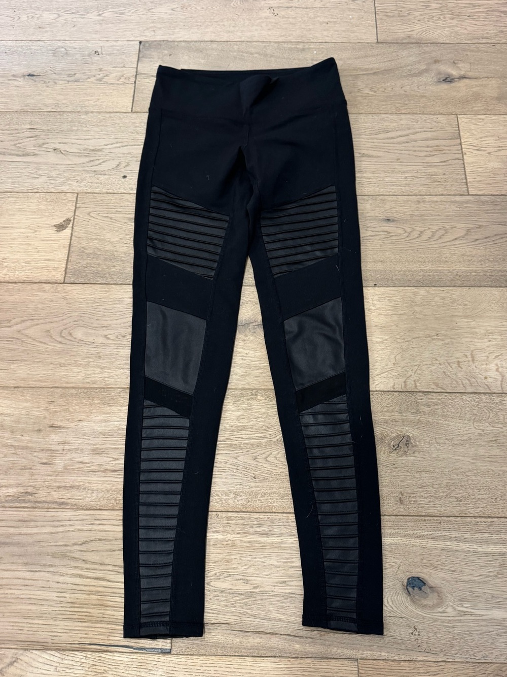 Alo Yoga Black Moto-Inspired Leggings with Faux Leather Panels- small